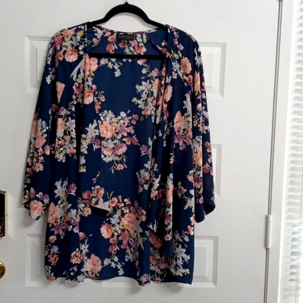 Cameo XL cascade top kimono sleeves